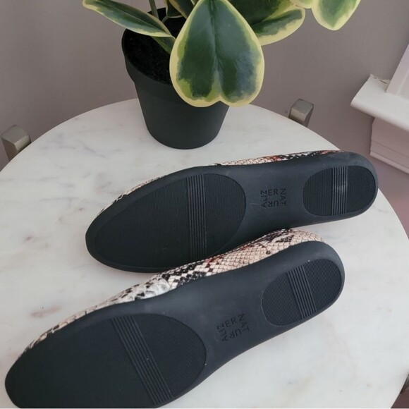 NWOT Naturalizer flexy flat multi desert snake leather - Picture 3 of 3